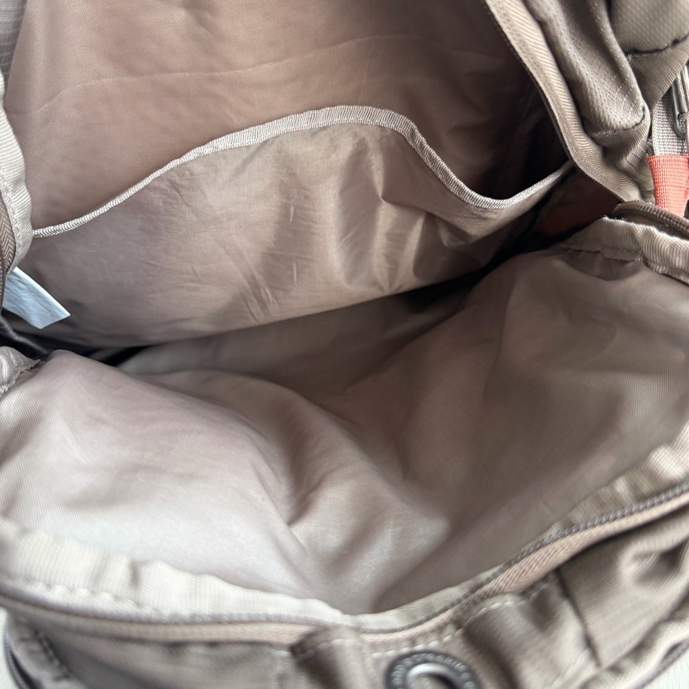 Eagle Creek Universal Traveler Backpack, 30L - Picture 6 of 9